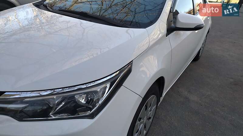 Седан Toyota Corolla 2018 в Белгороде-Днестровском