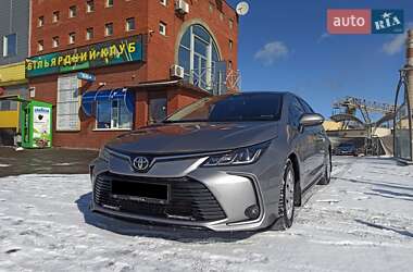 Седан Toyota Corolla 2019 в Києві