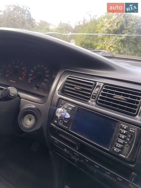 Ліфтбек Toyota Corolla 1993 в Надвірній