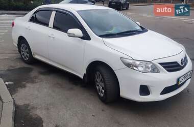 Седан Toyota Corolla 2010 в Киеве