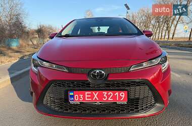 Седан Toyota Corolla 2019 в Ромнах