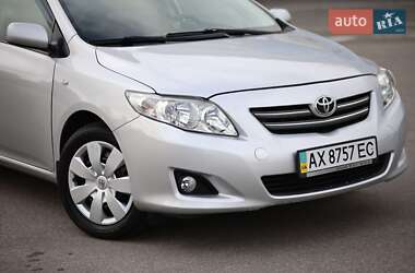 Седан Toyota Corolla 2008 в Харькове