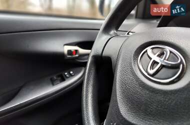 Седан Toyota Corolla 2009 в Киеве