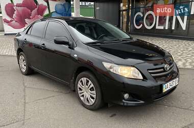 Седан Toyota Corolla 2007 в Киеве