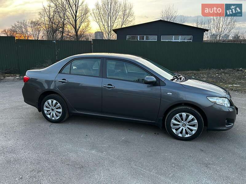 Седан Toyota Corolla 2008 в 