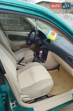 Седан Toyota Corolla 1999 в 