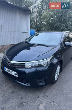 Седан Toyota Corolla 2014 в 
