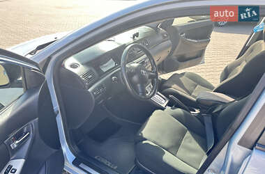 Хетчбек Toyota Corolla 2006 в Чернівцях