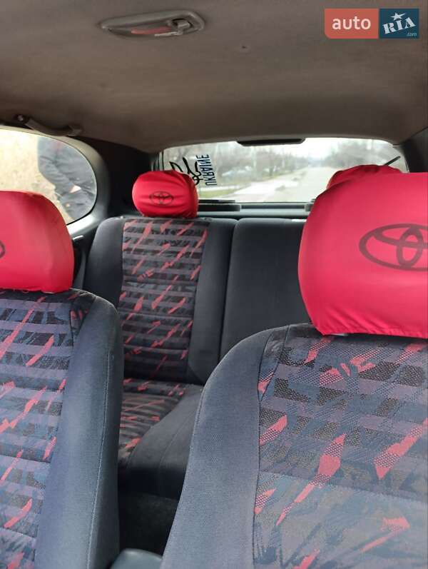 Хэтчбек Toyota Corolla 1998 в Запорожье