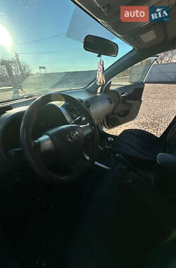 Седан Toyota Corolla 2010 в 