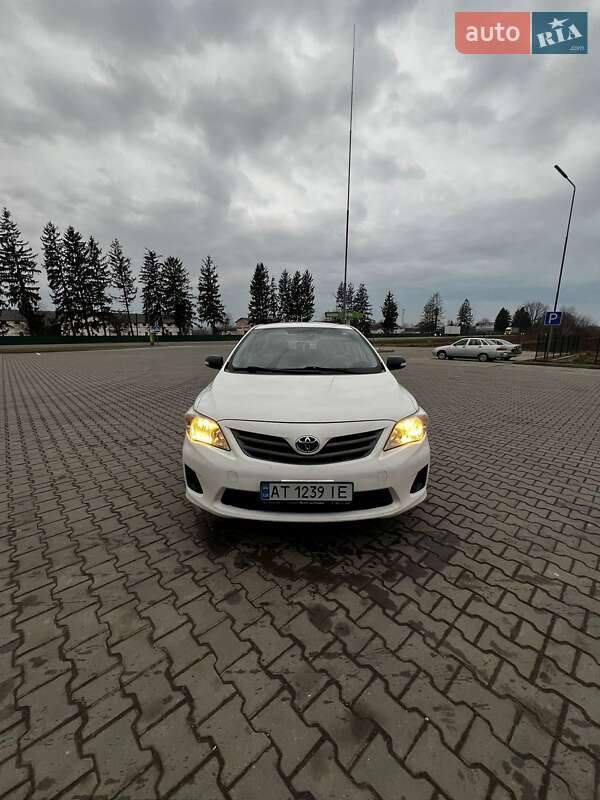 Седан Toyota Corolla 2010 в Коломые фото 10 Седан Toyota Corolla 2010 в Коломые