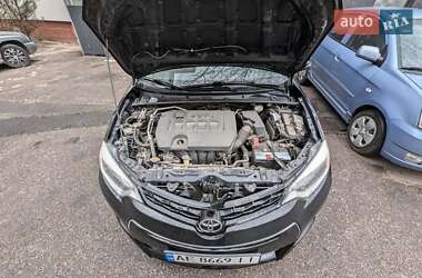 Седан Toyota Corolla 2014 в 