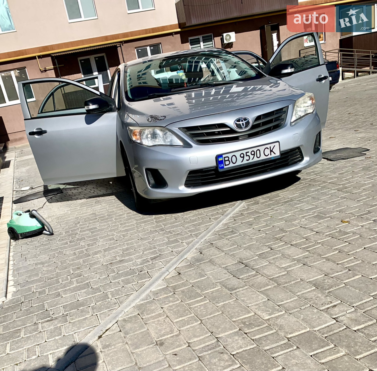 2011 Toyota Corolla - мініатюра 9