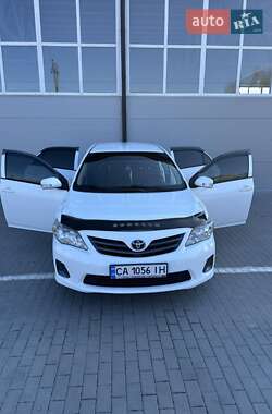 Седан Toyota Corolla 2012 в 