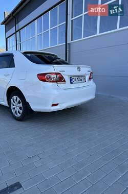 Седан Toyota Corolla 2012 в 