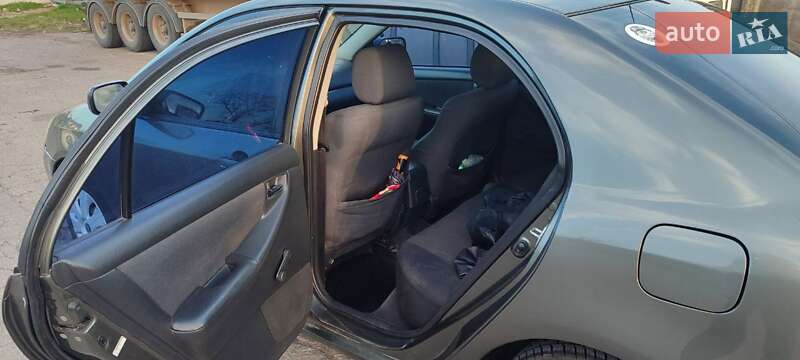 Седан Toyota Corolla 2005 в Одесі