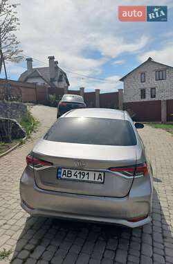 Седан Toyota Corolla 2019 в 