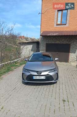 Седан Toyota Corolla 2019 в 