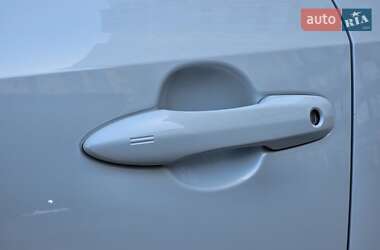 Хэтчбек Toyota Corolla 2018 в 