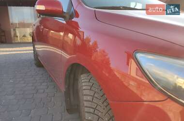Седан Toyota Corolla 2011 в 