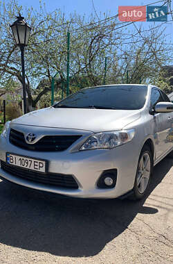 Седан Toyota Corolla 2011 в 