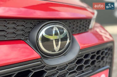 Седан Toyota Corolla 2019 в 