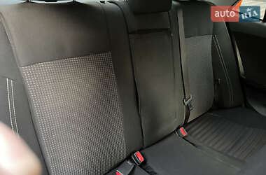 Седан Toyota Corolla 2011 в 