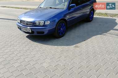 Седан Toyota Corolla 2001 в Гостомелі