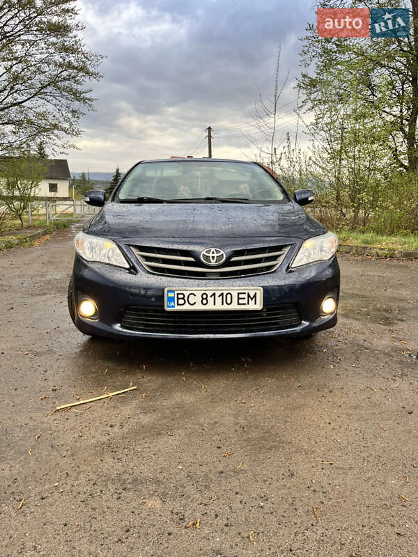 Седан Toyota Corolla 2011 в Трускавце