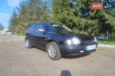 Седан Toyota Corolla 1998 в Киеве