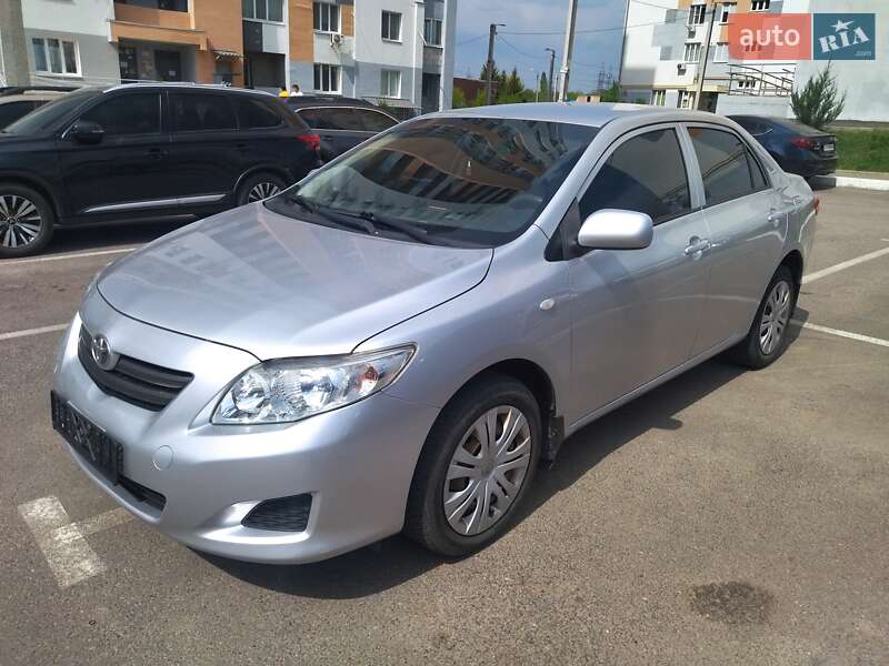 Седан Toyota Corolla 2009 в Харькове