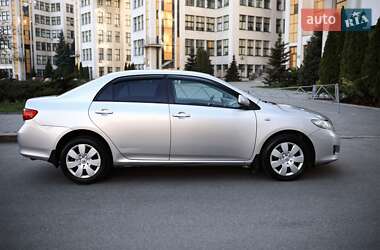 Седан Toyota Corolla 2008 в 