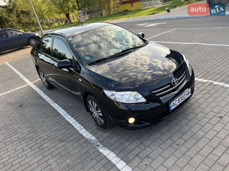 Седан Toyota Corolla 2008 в 