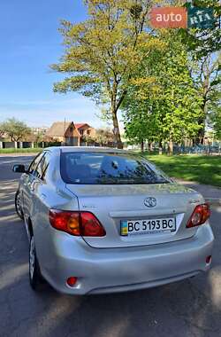 Седан Toyota Corolla 2009 в 