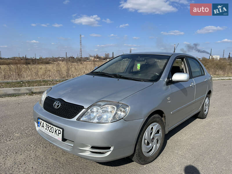 Toyota Corolla 2003