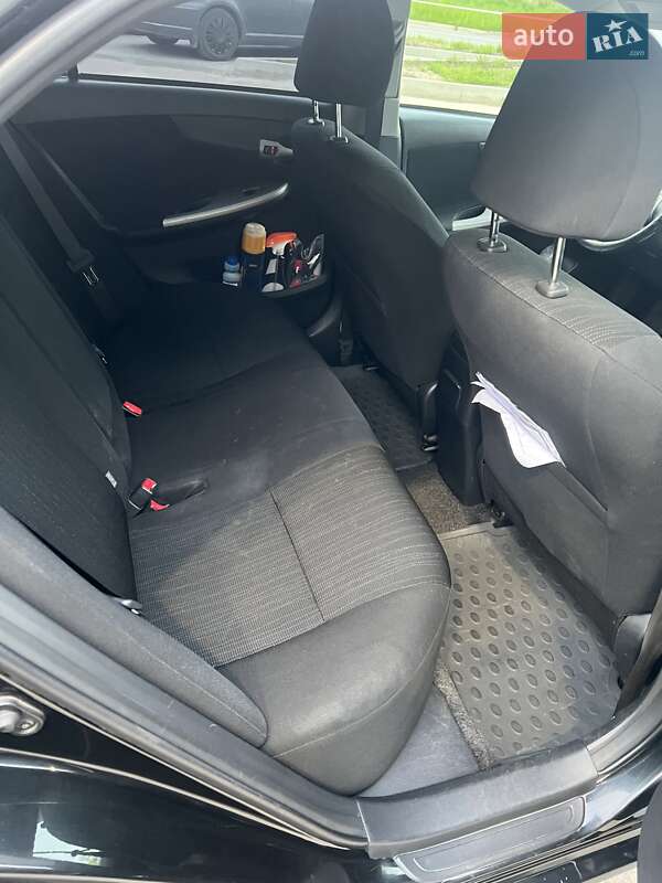 Седан Toyota Corolla 2008 в Львові
