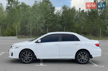 Седан Toyota Corolla 2012 в 