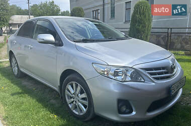 Седан Toyota Corolla 2010 в Ивано-Франковске
