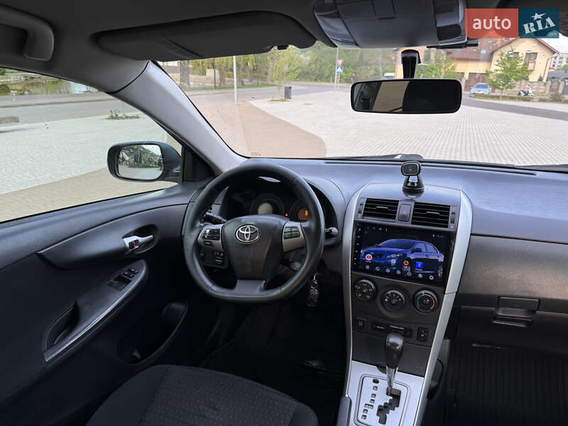 Седан Toyota Corolla 2012 в Львове фото 8 Седан Toyota Corolla 2012 в Львове