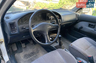 Хэтчбек Toyota Corolla 1988 в 