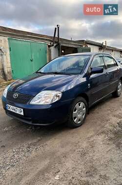 Седан Toyota Corolla 2004 в 