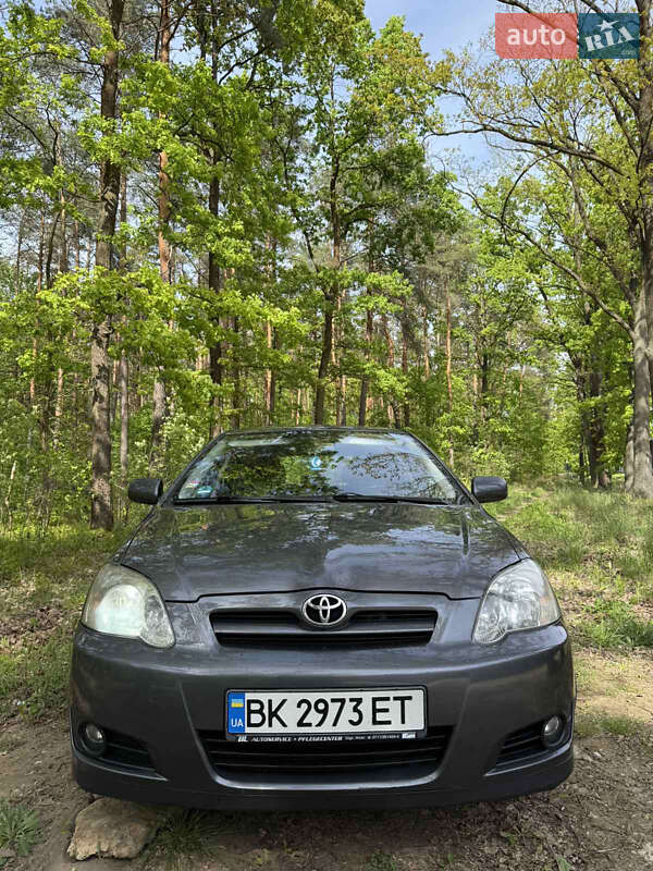Хетчбек Toyota Corolla 2006 в Рівному