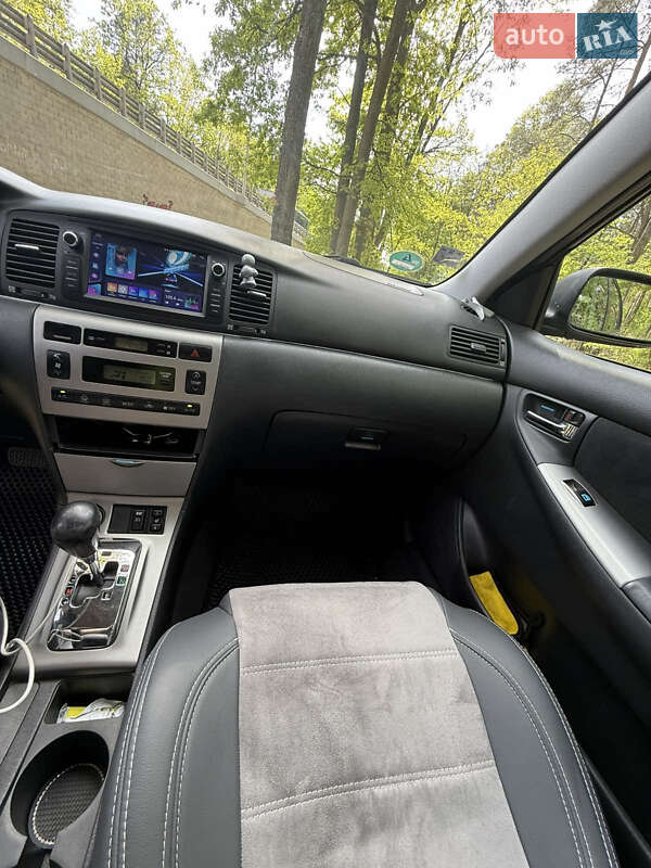Хетчбек Toyota Corolla 2006 в Рівному