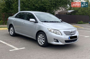 Седан Toyota Corolla 2007 в Киеве