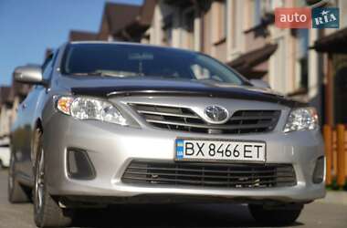 Седан Toyota Corolla 2011 в Хмельницькому