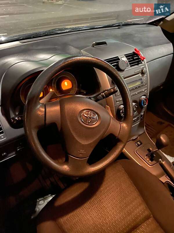 Седан Toyota Corolla 2008 в Киеве
