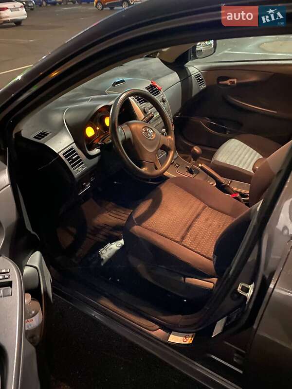 Седан Toyota Corolla 2008 в Киеве
