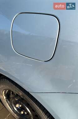Хетчбек Toyota Corolla 2006 в 
