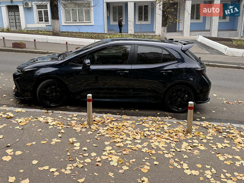 Хэтчбек Toyota Corolla 2021 в Киеве