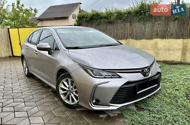 Седан Toyota Corolla 2019 в Каменском
